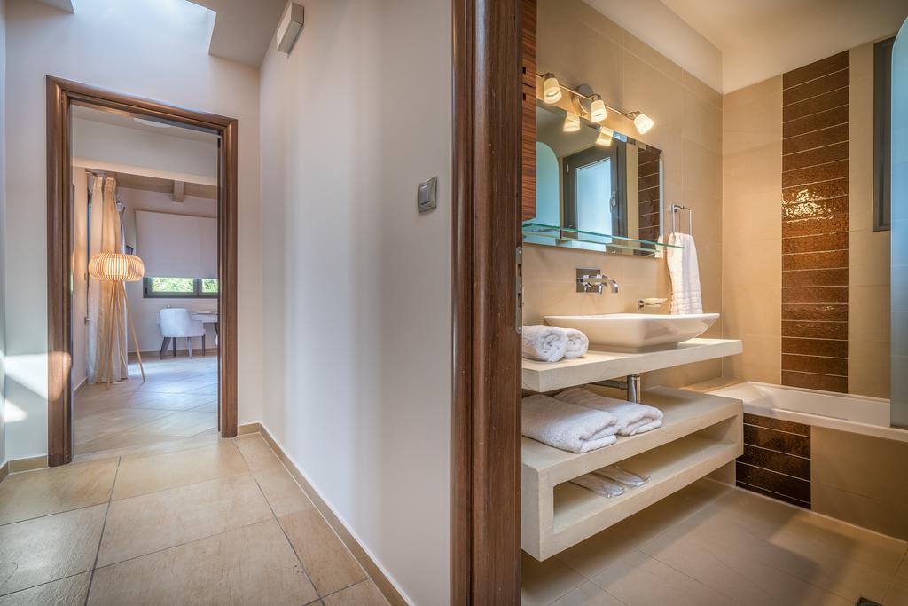 Villa Merovigli - Sea Views & Private Pool, Ideal For Large Groups, By Zantewize Tragaki Exterior foto